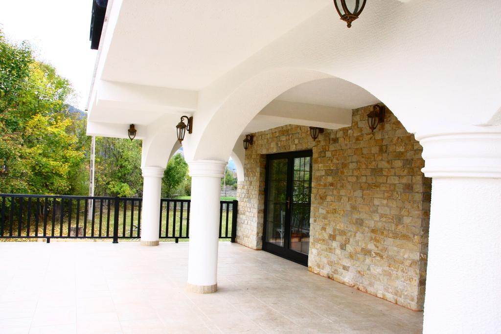 Luisenthal Conac Villa Fundu Moldovei Bagian luar foto