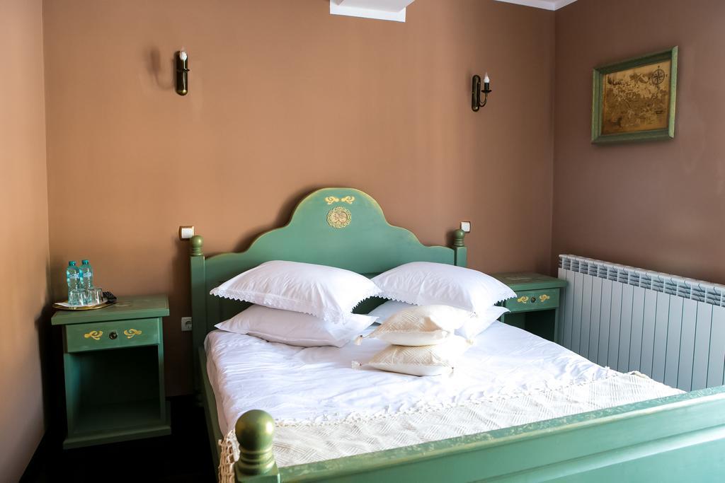 Luisenthal Conac Villa Fundu Moldovei Bagian luar foto